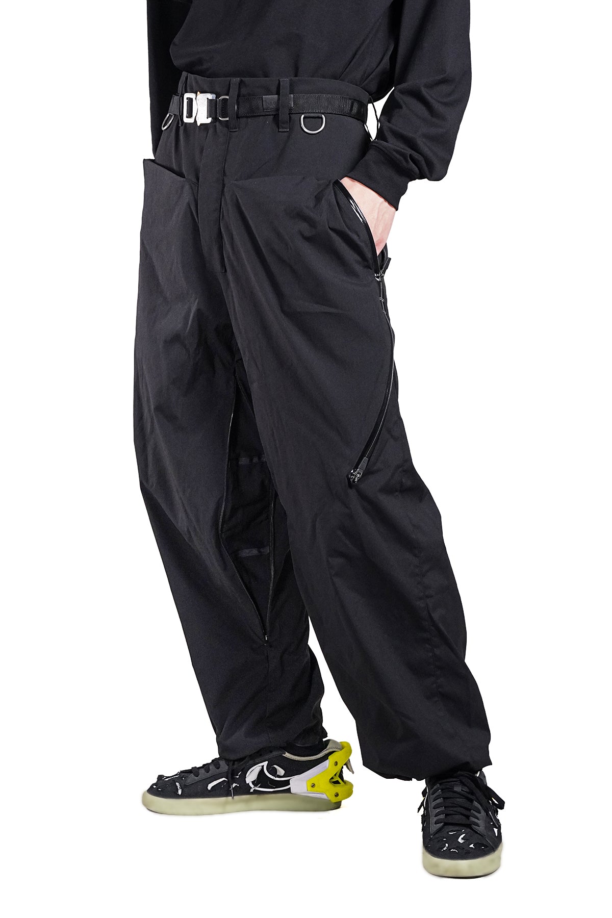 ENCAPSULATED NYLON VENT PANT