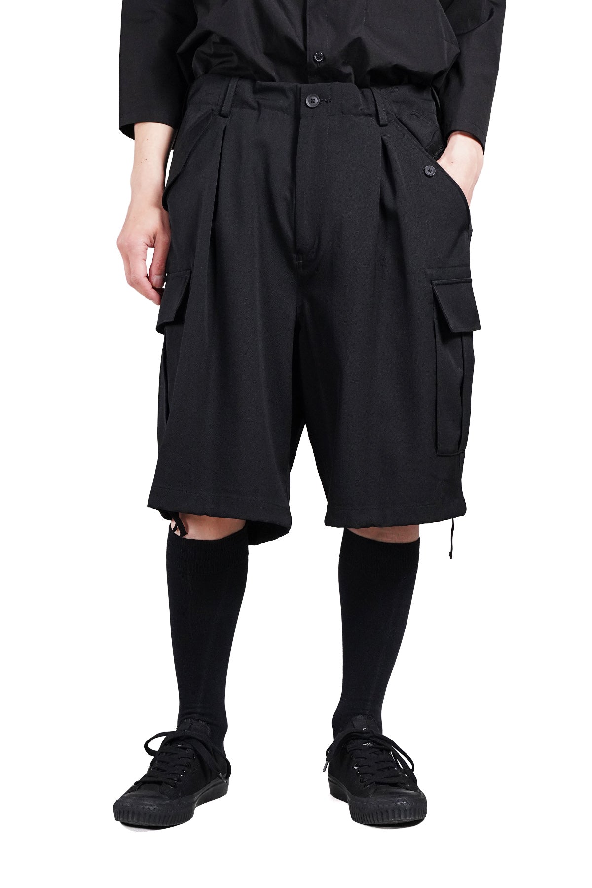 SIDE POCKET SHORTS