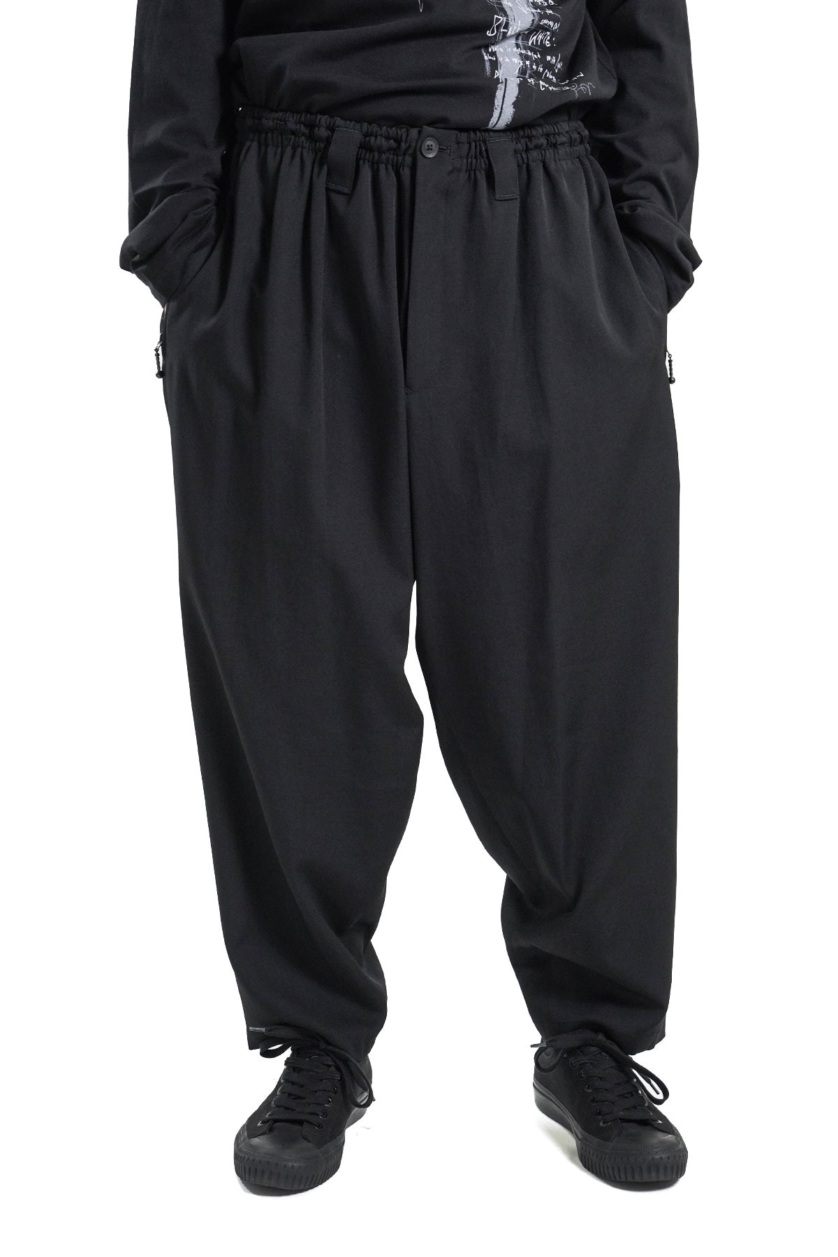 WOOL GABARDINE BALL FASTENER PANTS
