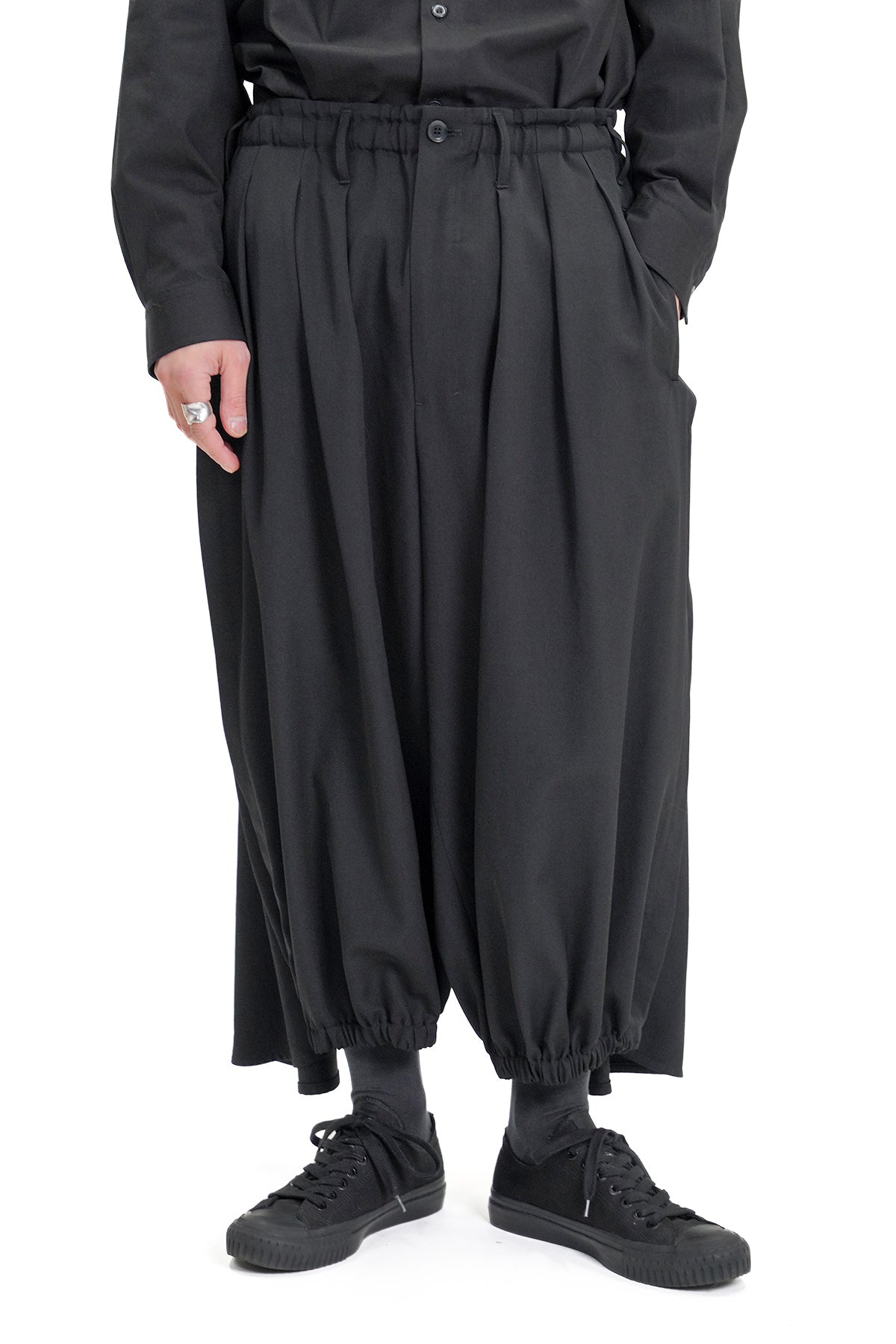 BALLOON CROW PANTS