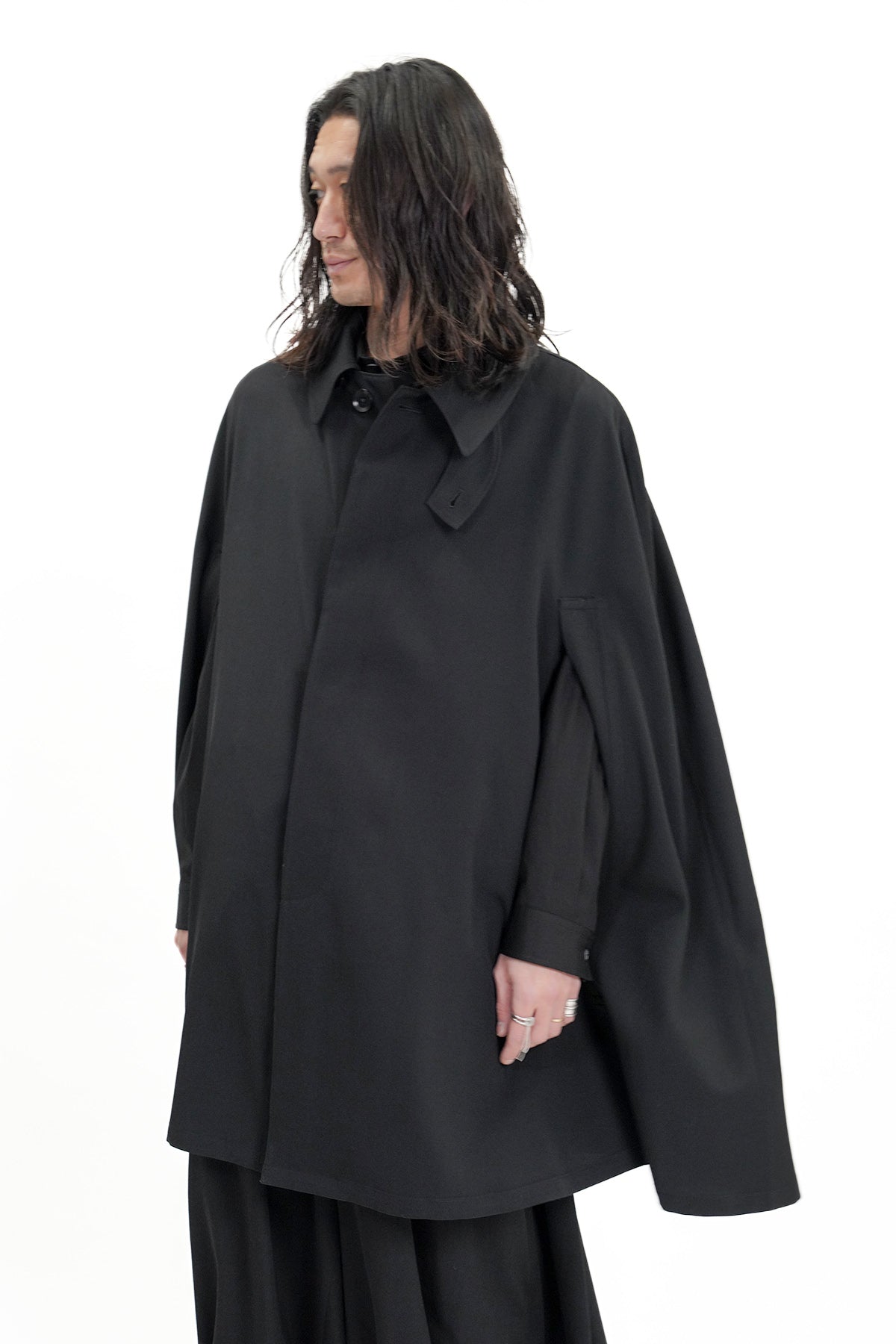 COLLARED CLOAK