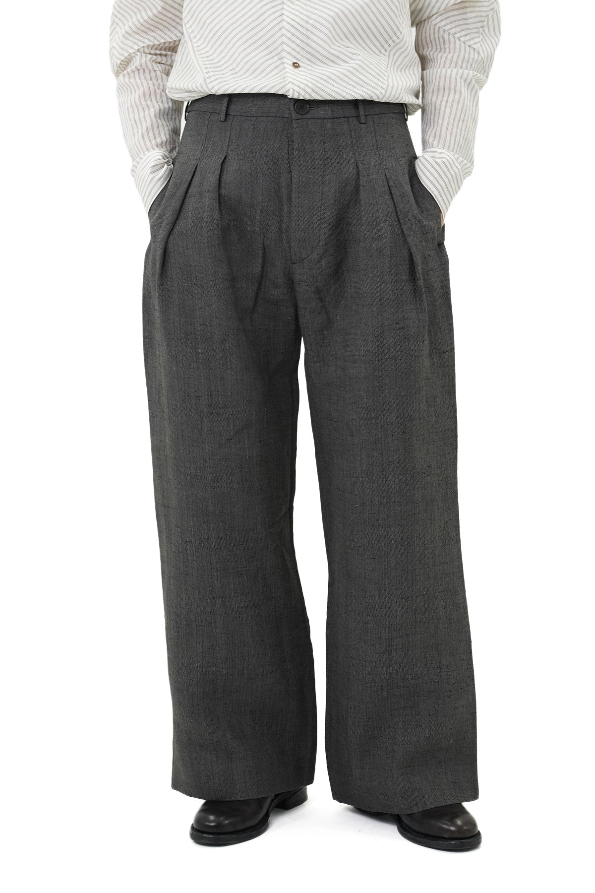HIGH-WAIST WIDE FIT TROUSERS