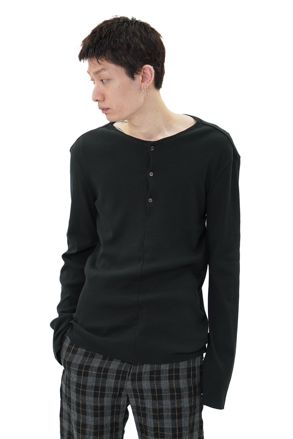 3 BUTTONED T-SHIRTS