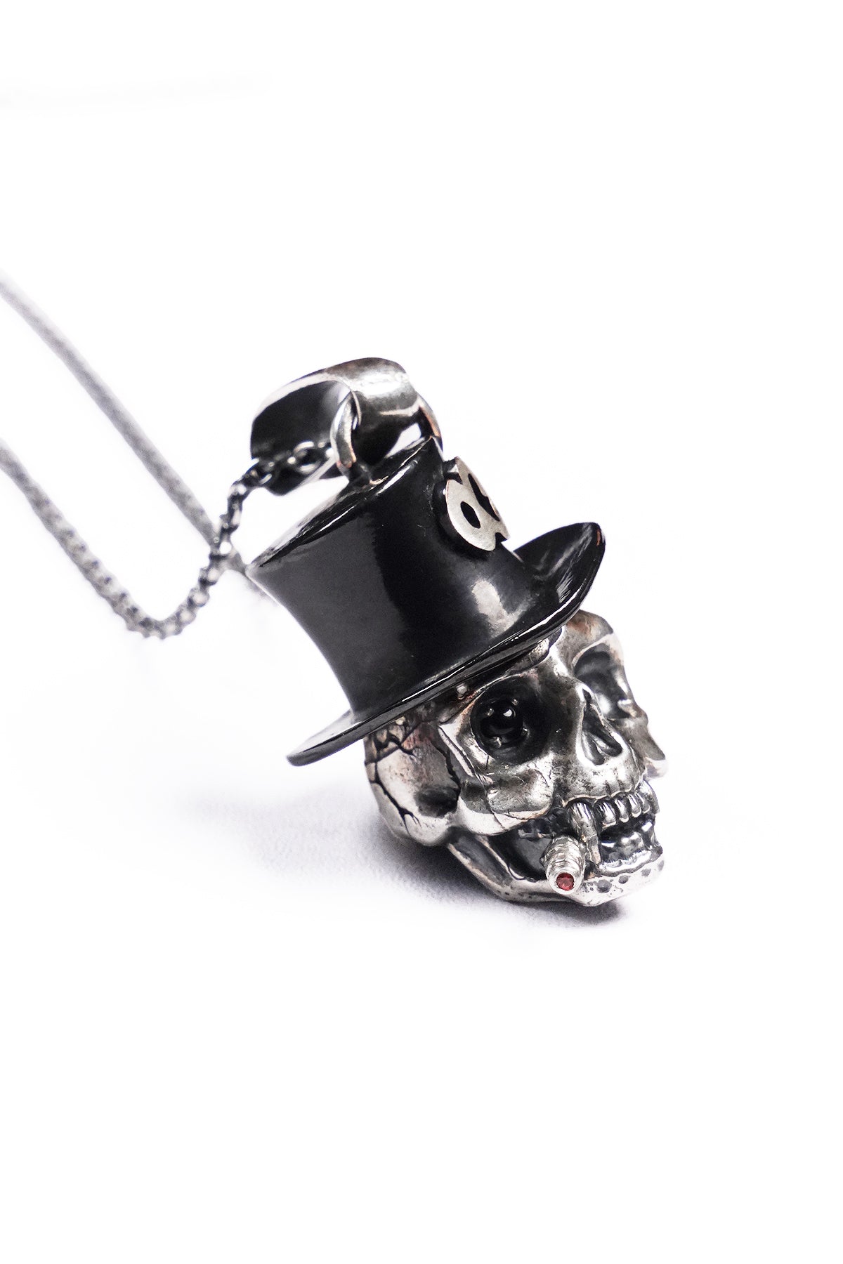 SV950/OYX/OS SILKHAT SKULL PENDANT