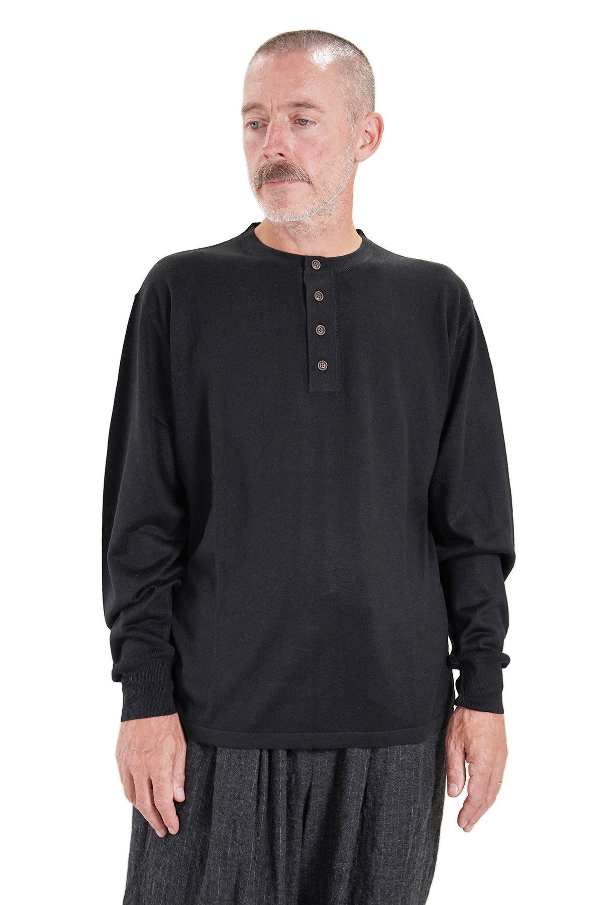 CASHMERE SILK HENLEY NECK  LS T-SHIRT