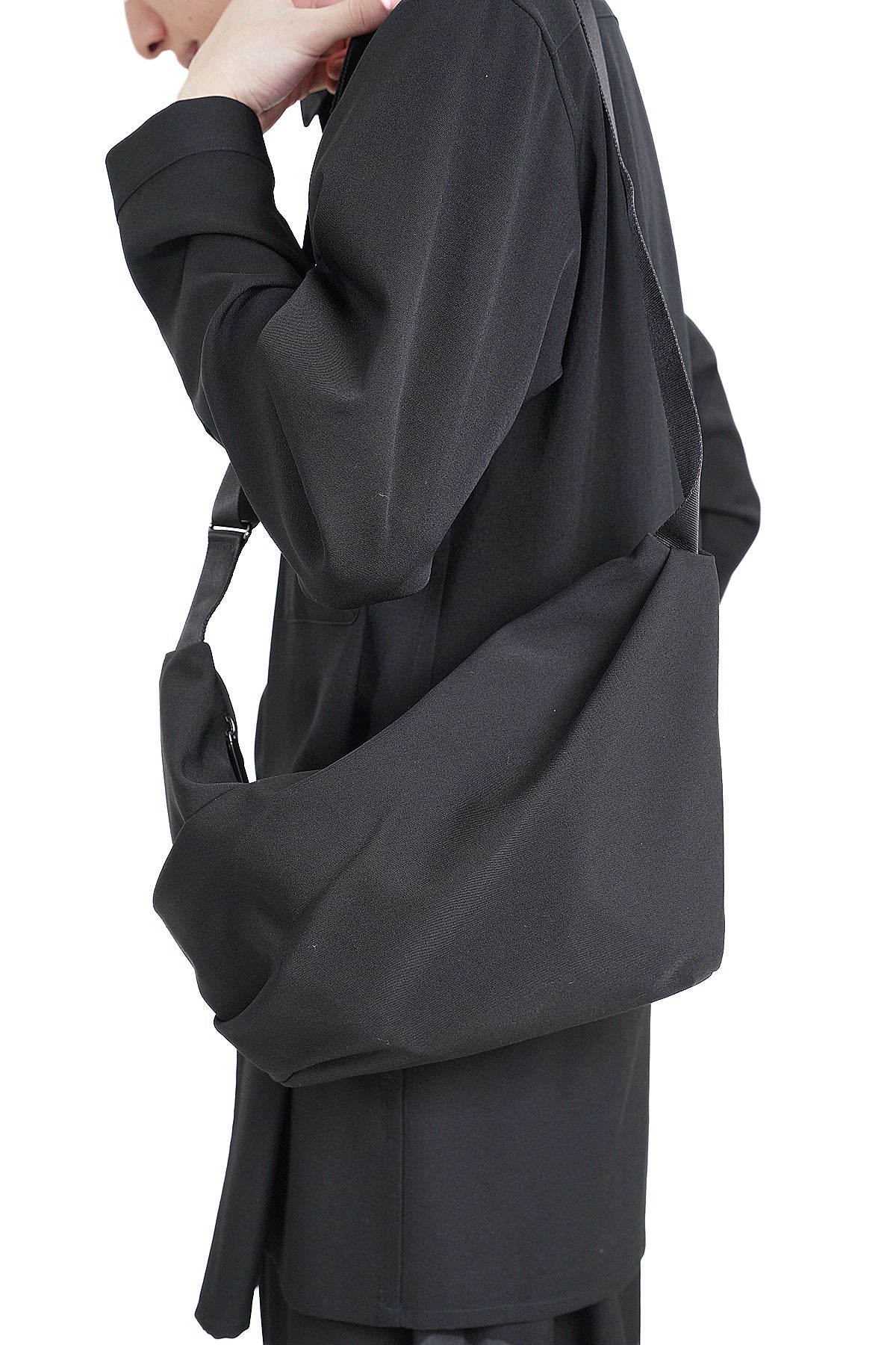 WOOL GABARDINE NYLON TAPE DRAPE SACOCHE